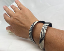 Load image into Gallery viewer, Auwai Double-Wrap Bracelet-15 3/4" x 1/2"