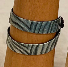 Load image into Gallery viewer, Moana Necklace - Choker/Bracelet 14 1/2" x 5/8"-Silver