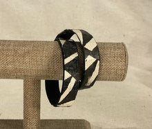 Load image into Gallery viewer, ʻOhe Double-wrap Bracelet/Choker