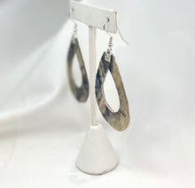Load image into Gallery viewer, Poli‘ahu Cut Loop Earrings