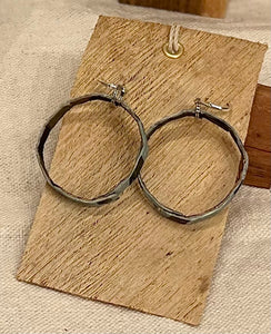 Pūko‘a Kapa Small Hoop Earrings 1 1/2"-Silver