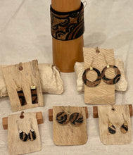 Load image into Gallery viewer, Mākālua Cut Hoop Kapa Earrings 1 1/2&quot; x 1 1/2&quot;-Gold
