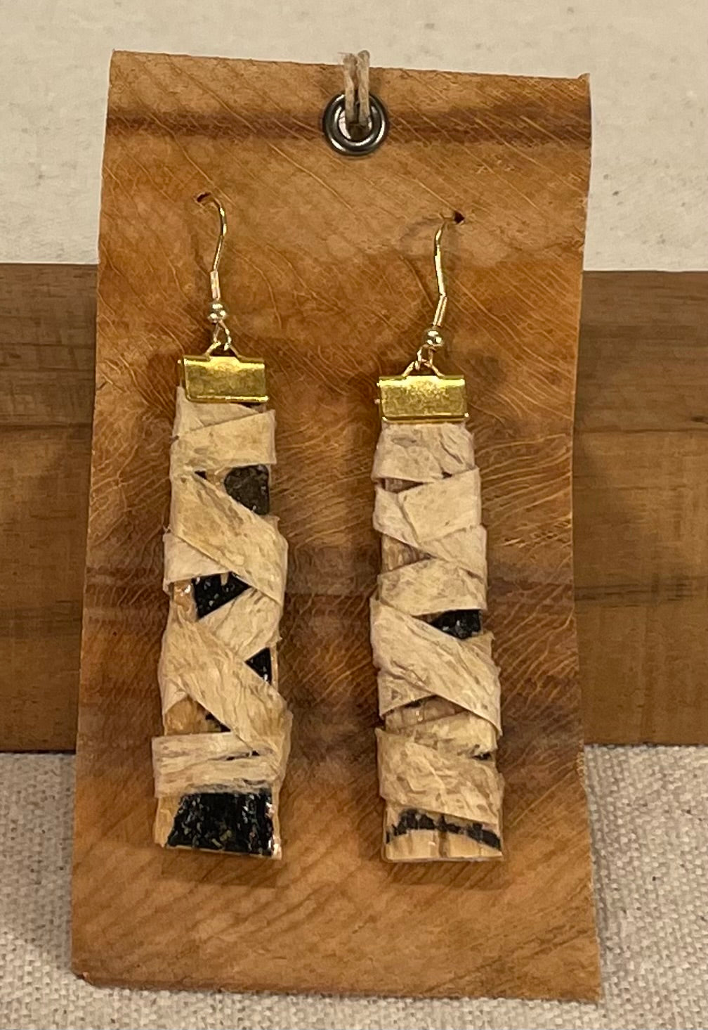 Kīpuni Kapa Earrings - Trapezoid - White Wrap-2